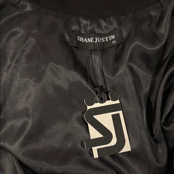 Brand New Black Shane Justin Puffer Half Jacket  - Size XS - Picture 6 of 8